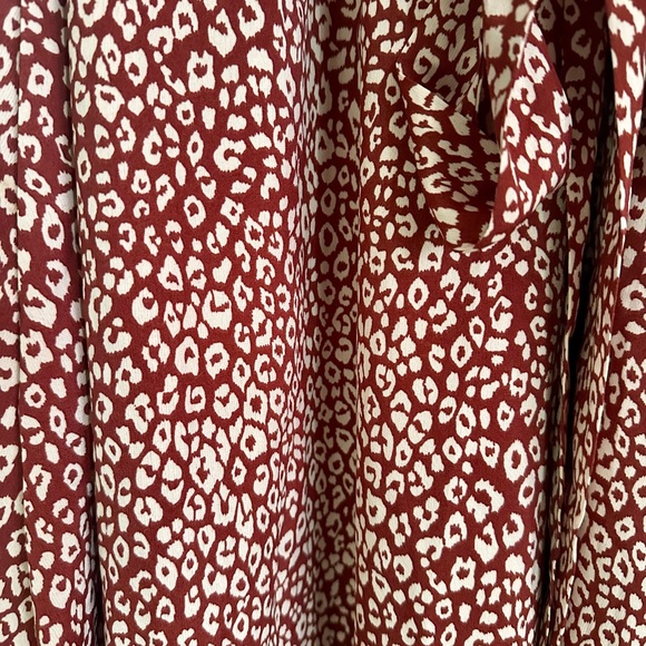 Chic Red Midi Dress with Animal Print Skirt - Picture 3 of 4